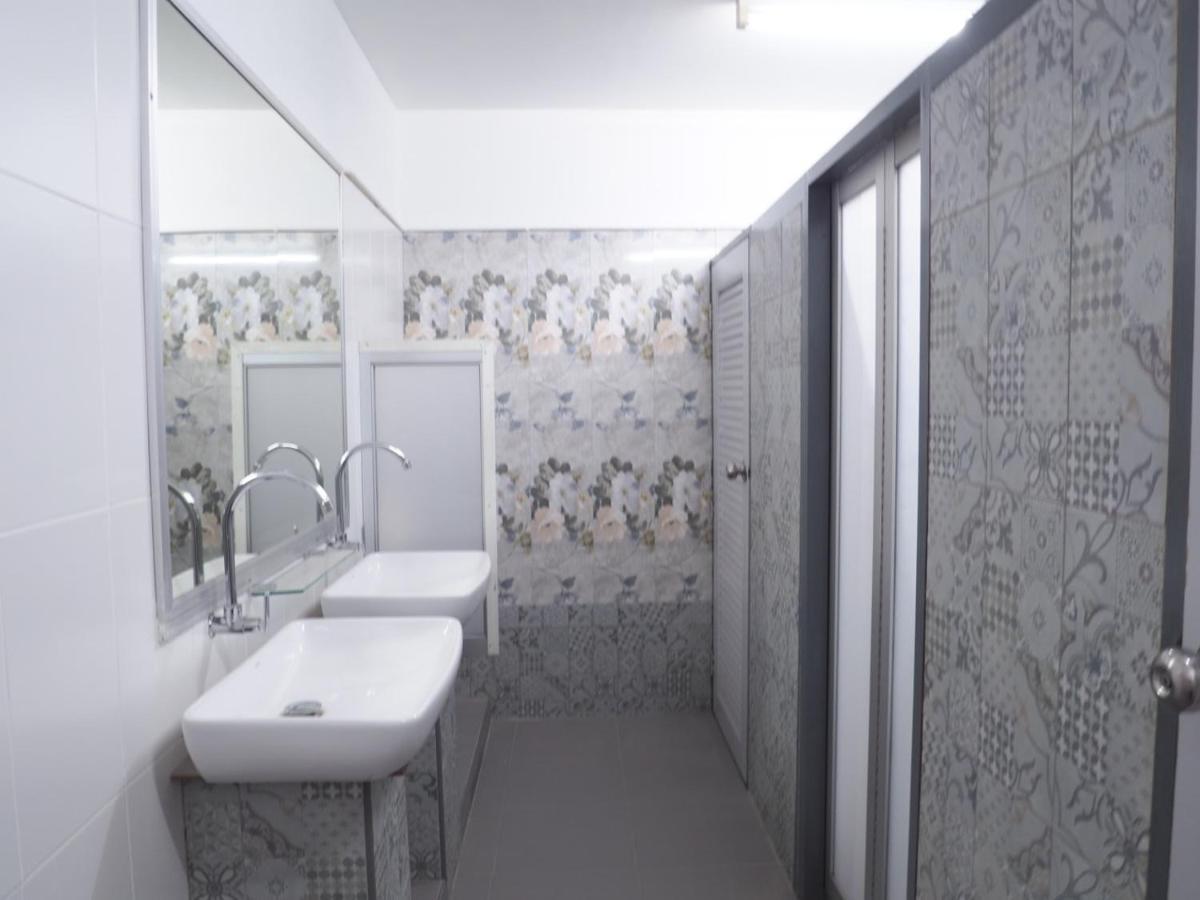 בנגקוק Baansu Hostel מראה חיצוני תמונה