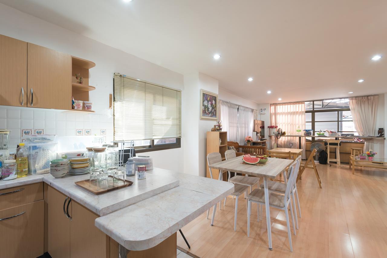 בנגקוק Baansu Hostel מראה חיצוני תמונה