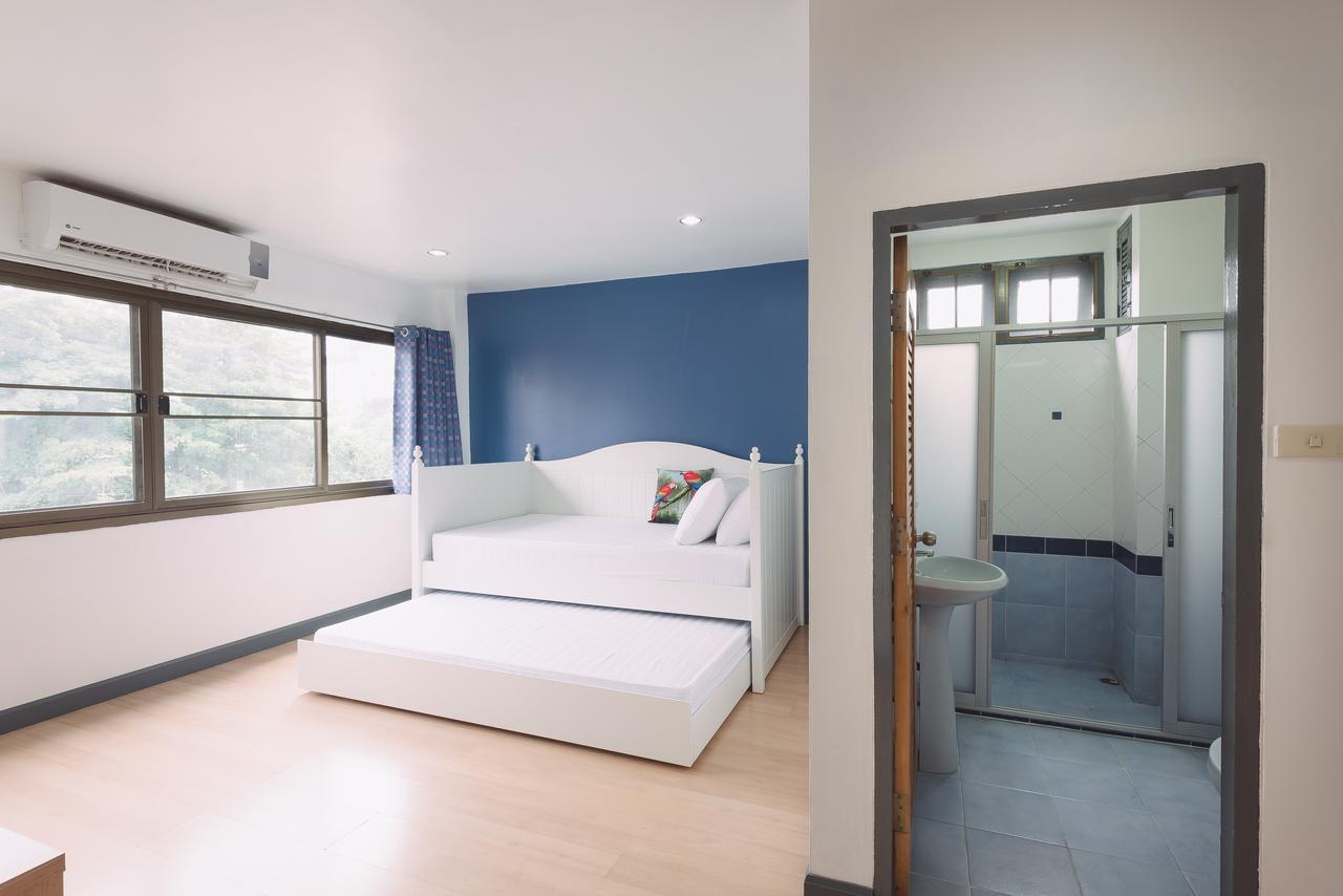 בנגקוק Baansu Hostel חדר תמונה